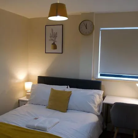 Apartment Modern 2-bed, With Free Parking